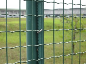 Factory supplied China Professional Grating Manufacturer—Coated Metal Farm Fence