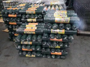 China Manufacture hot sale green caoted Welded Wire Mesh